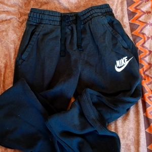 Nike boy's sweatpants